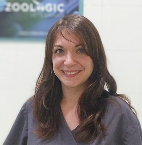 Irina Camins - Zoològic Veterinaris